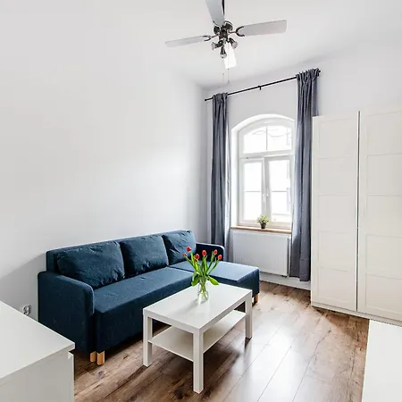 Loft Center Apartments- Parking, Wifi, 24h Check-in *