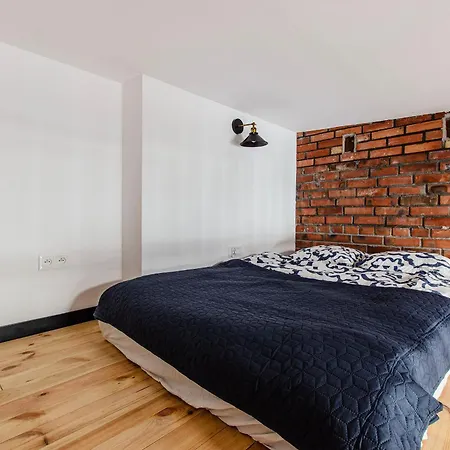 Loft Center Apartments- Parking, Wifi, 24h Check-in * Wrocław