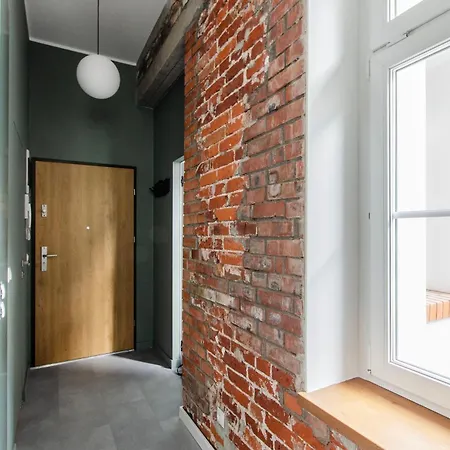 Apartmán Loft Center Apartments- Parking, Wifi, 24h Check-in