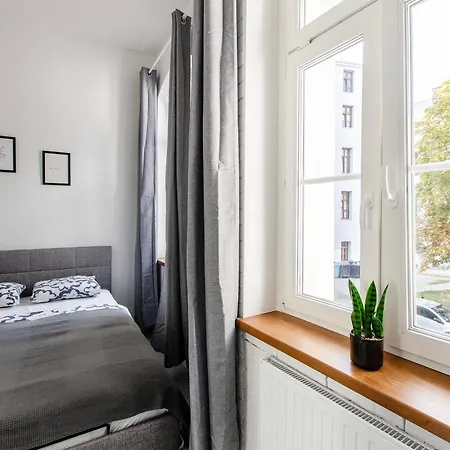 Loft Center Apartments- Parking, Wifi, 24h Check-in