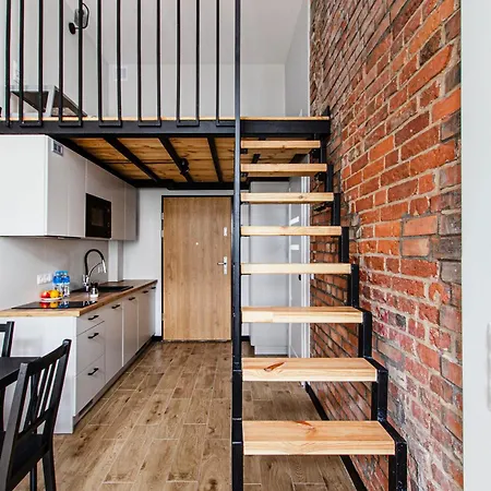 Loft Center Apartments- Parking, Wifi, 24h Check-in