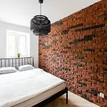 Loft Center Apartments- Parking, Wifi, 24h Check-in Wrocław