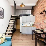 Apartamento Loft Center Apartments- Parking, Wifi, 24h Check-in