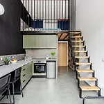 Loft Center Apartments- Parking, Wifi, 24h Check-in Apartamento