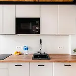 Apartamento Loft Center Apartments- Parking, Wifi, 24h Check-in *