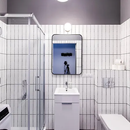 Loft Center Apartments- Parking, Wifi, 24h Check-in Apartament