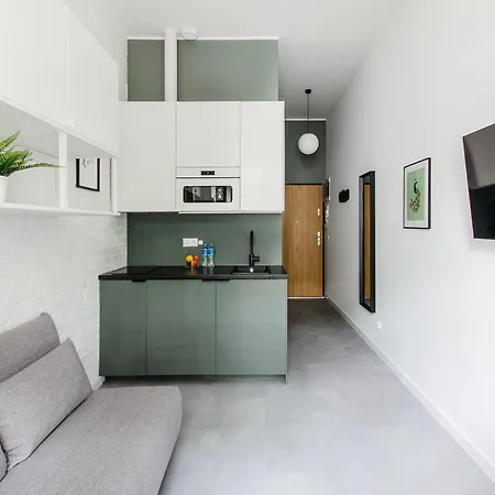 Loft Center Apartments- Parking, Wifi, 24h Check-in *