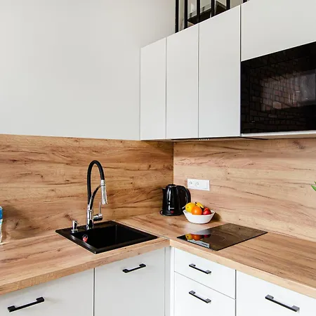 Loft Center Apartments- Parking, Wifi, 24h Check-in Apartament *