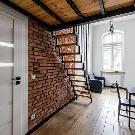 Loft Center Apartments- Parking, Wifi, 24h Check-in