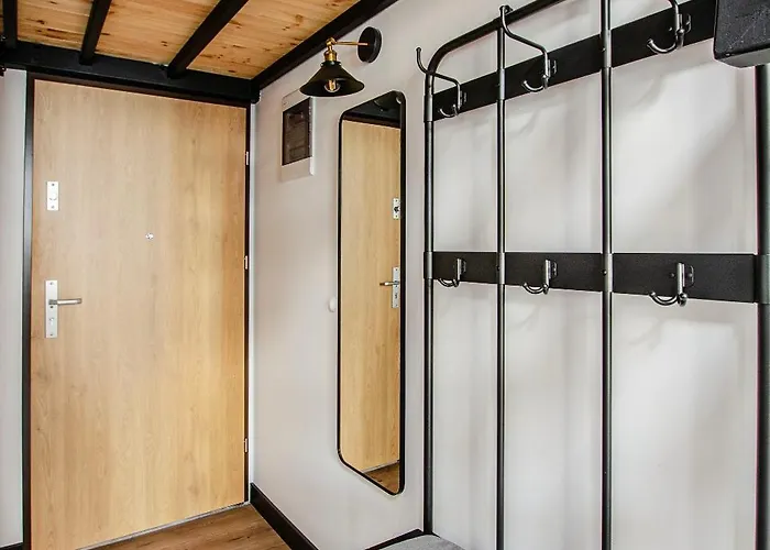 Loft Center Apartments- Parking, Wifi, 24h Check-in Wrocław