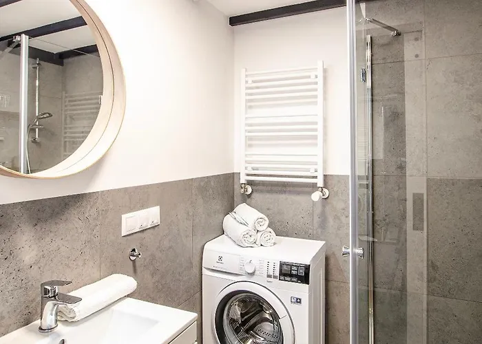 Loft Center Apartments- Parking, Wifi, 24h Check-in Apartman *