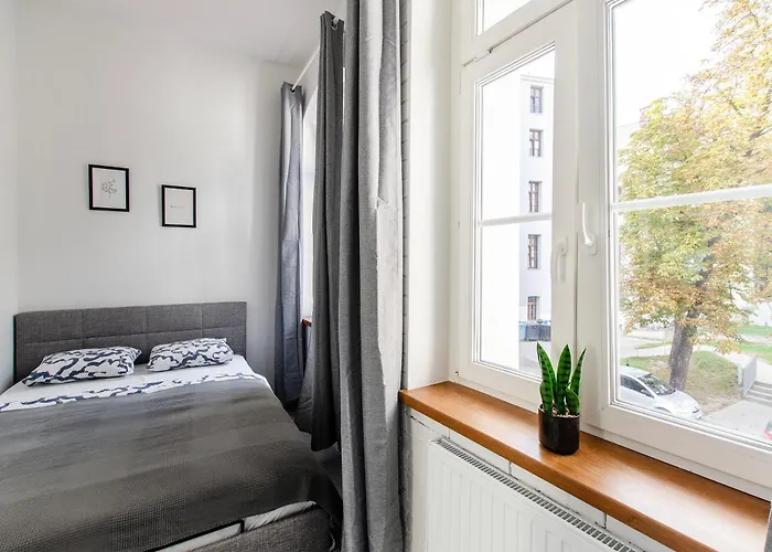 Loft Center Apartments- Parking, Wifi, 24h Check-in