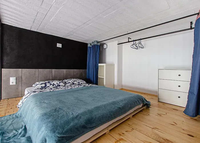 Loft Center Apartments- Parking, Wifi, 24h Check-in Wrocław