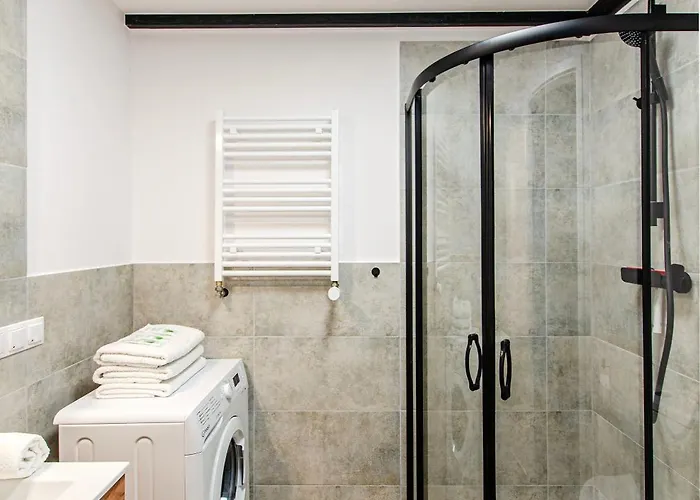 Apartman Loft Center Apartments- Parking, Wifi, 24h Check-in